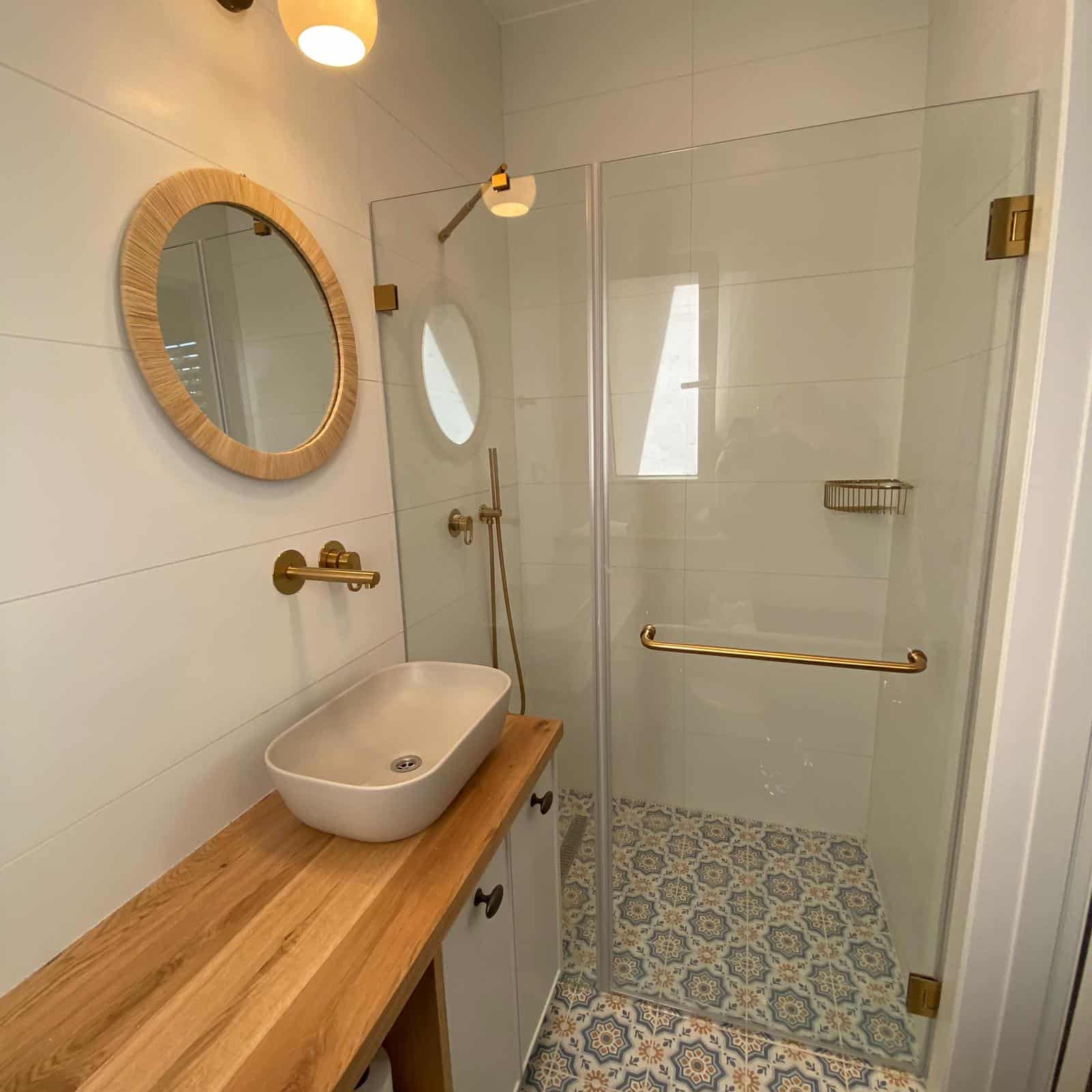 MTI-721 - דגם אביגיל - מקלחון חזיתי- קבוע ודלת – תמונה 6